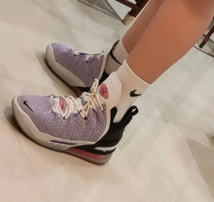 Giày Nike LeBron 18 GS 'Graffiti' CW2760-900 - Ảnh 3