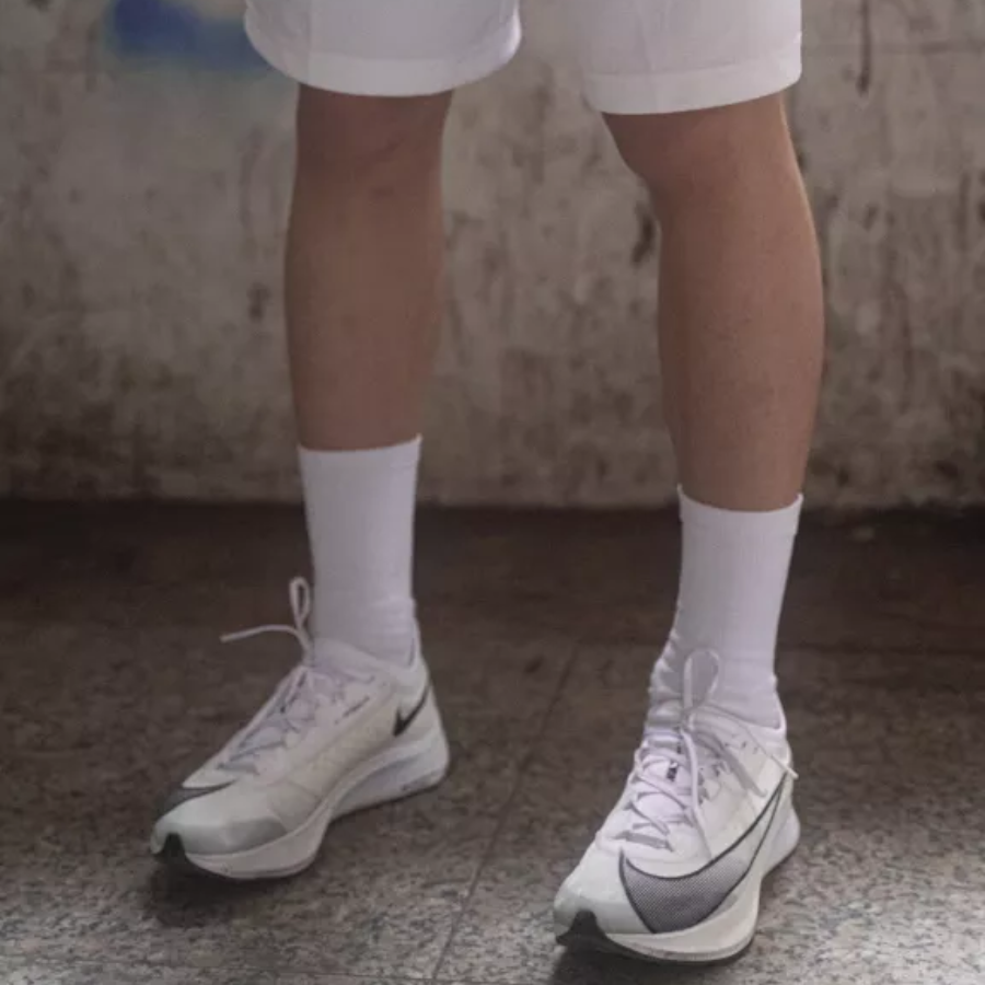 Giay Nike Zoom Fly 3 'White Black' AT8240-100