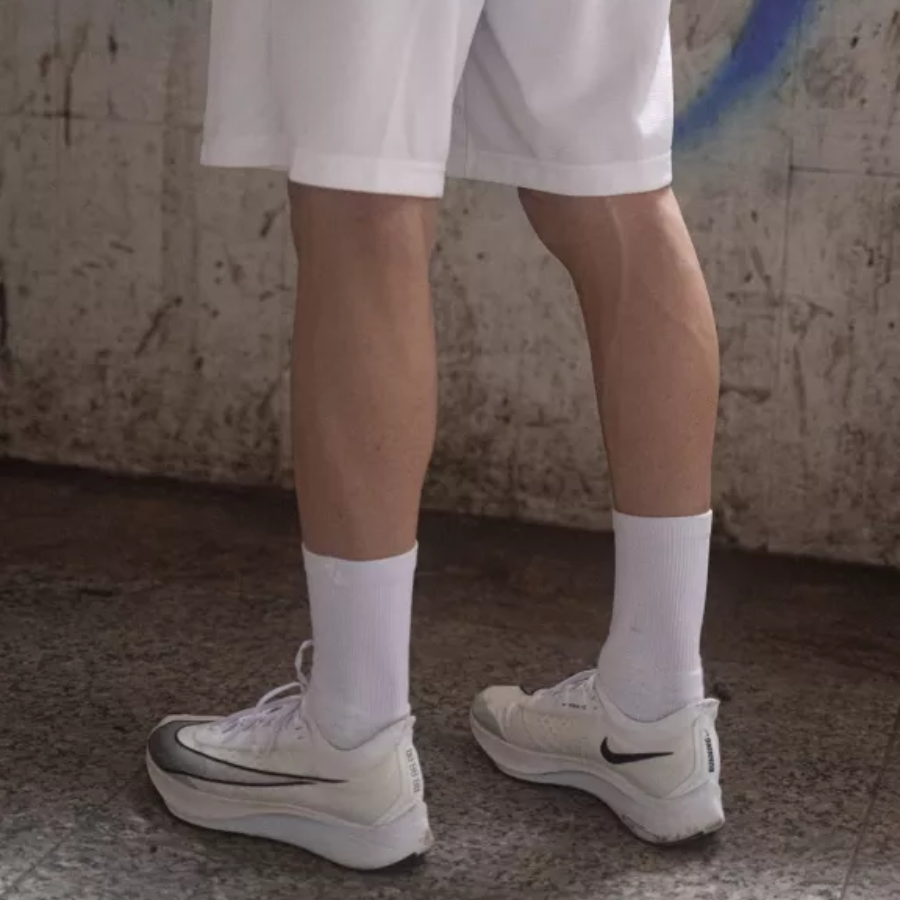 Giay Nike Zoom Fly 3 'White Black' AT8240-100