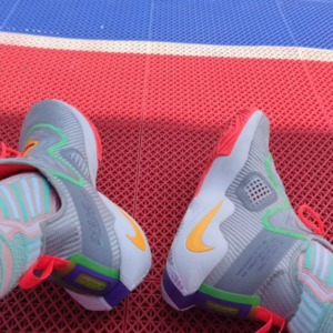 Alternative view of Giày Nike LeBron Soldier 14 EP 'Hare' CK6047-001