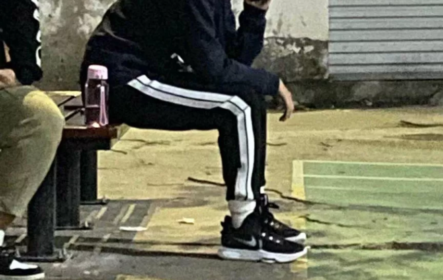 Giày Nike LeBron Witness 5 EP 'Black Metallic Silver' CQ9381-002 - Ảnh 4