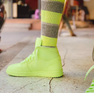 Alternative view of Giày Nike Air Jordan 1 High PRM 'Barely Volt' AH7389-700