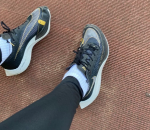 Alternative view of Giày Nike ZoomX VaporFly NEXT% 'Black Gold' CU4111-001