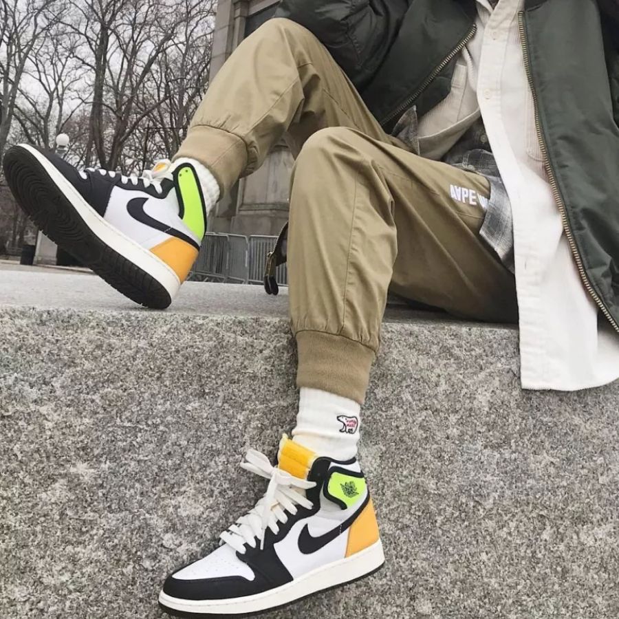 Giày Nike Air Jordan 1 Retro High OG GS 'Volt Gold' 575441-118 - Ảnh 6