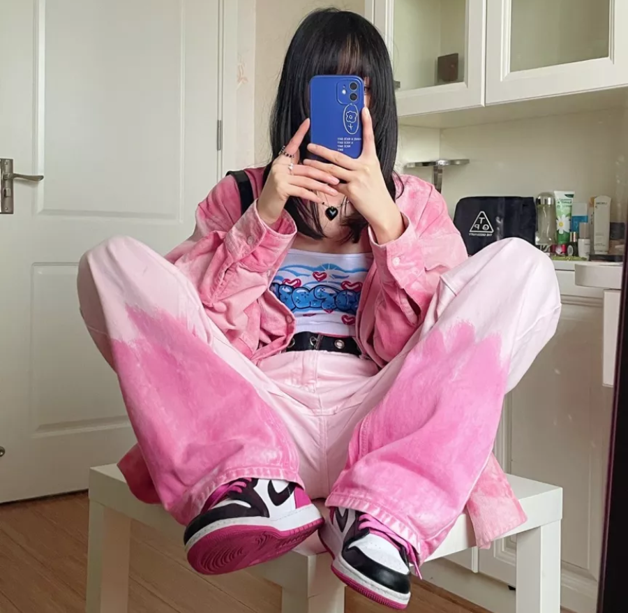 Giày Nike Air Jordan 1 Low GS 'Black Active Fuchsia' CT1564-005 - Ảnh 11