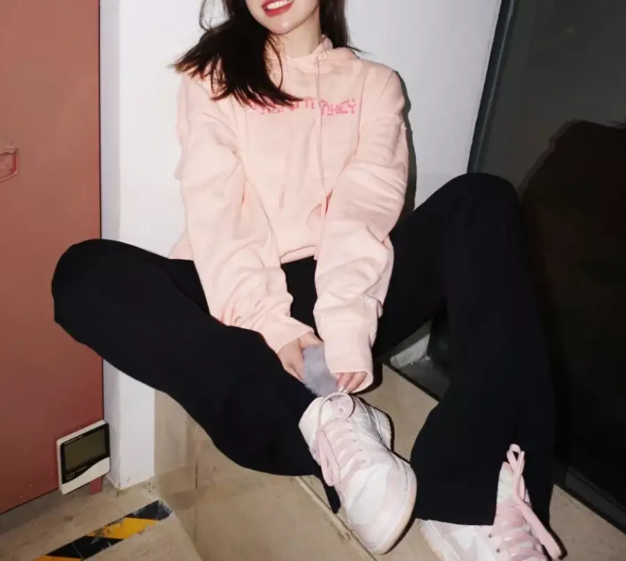Alternative view of Giày Nike Wmns Dunk Low Next Nature 'Pale Coral' DD1873-100