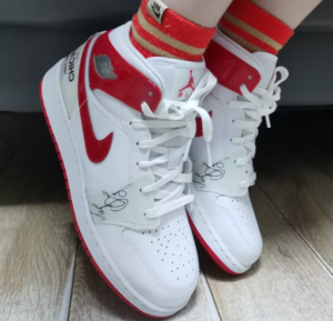 Giay Nike Air Jordan 1 Mid 'Rookie Season' DR6496-116