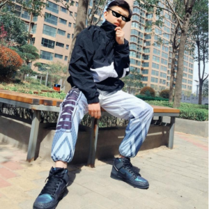 Alternative view of Giày Nike Black Sheep x Dunk High SB 'Black Hornet' BQ6827-001