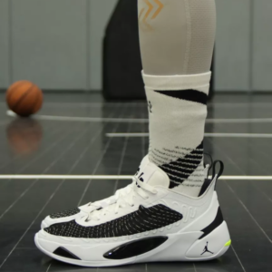 Giay Nike Air Jordan Luka 1 'Reverse Orca' DQ6510-107