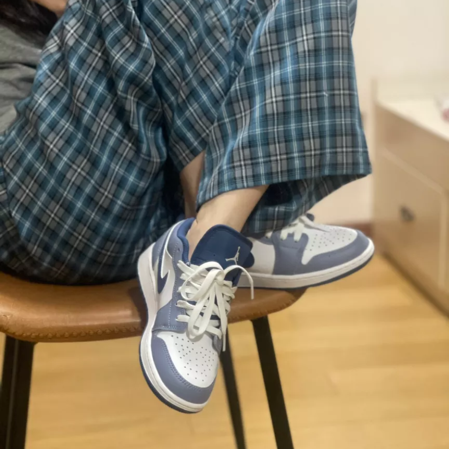 Giày Nike Air Jordan 1 Low GS 'Ashen Slate' 553560-414 - Ảnh 4