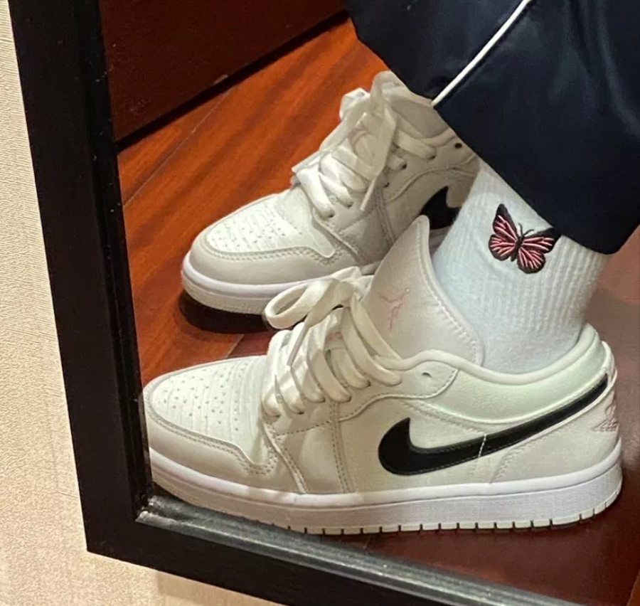 Giày Nike Air Jordan 1 Low SE 'Barely Green' CZ0776-300 - Ảnh 4