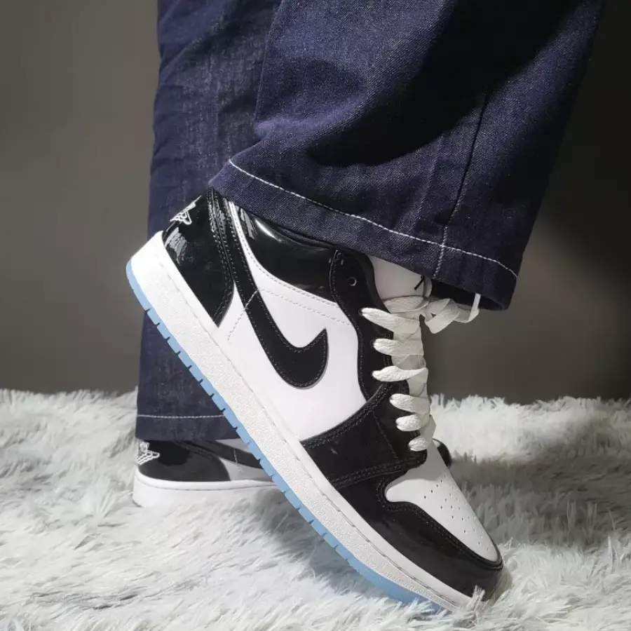 Giay Nike Air Jordan 1 Low GS 'Concord' DV1333-100