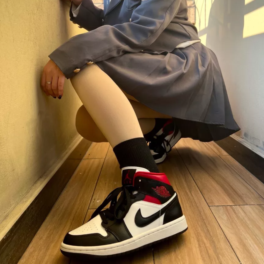 Giày Nike Air Jordan 1 Mid 'Black Sail Gym Red' BQ6472-061 - Ảnh 3