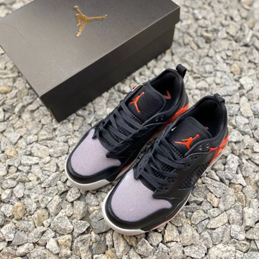 Giay Nike Jordan Mars 270 Low 'Bred' CK1196-001