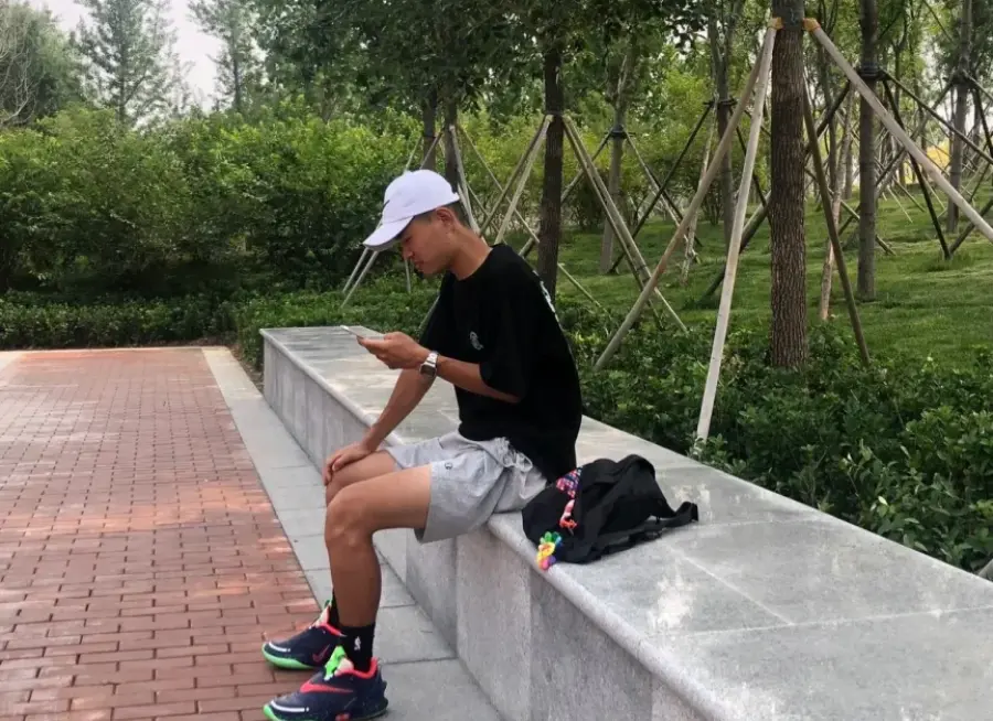 Alternative view of Giày Nike Adapt BB 2.0 'Planet of Hoops' GC Charger CV2442-401