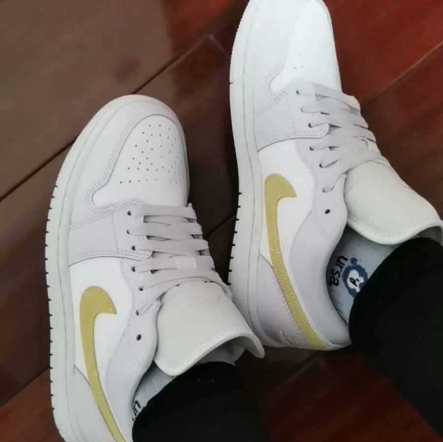 Giay Nike Air Jordan 1 Low 'Barely Grape' DC0774-501