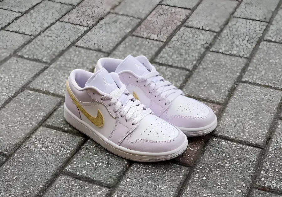 Giay Nike Air Jordan 1 Low 'Barely Grape' DC0774-501