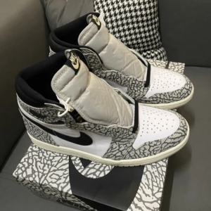 Giay Nike Air Jordan 1 Retro High OG 'White Cement' DZ5485-052