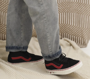 Giay Vans Sk8 Hi Reissue Side Zip 'Year Of The Rabbit' VN0007NZBLK