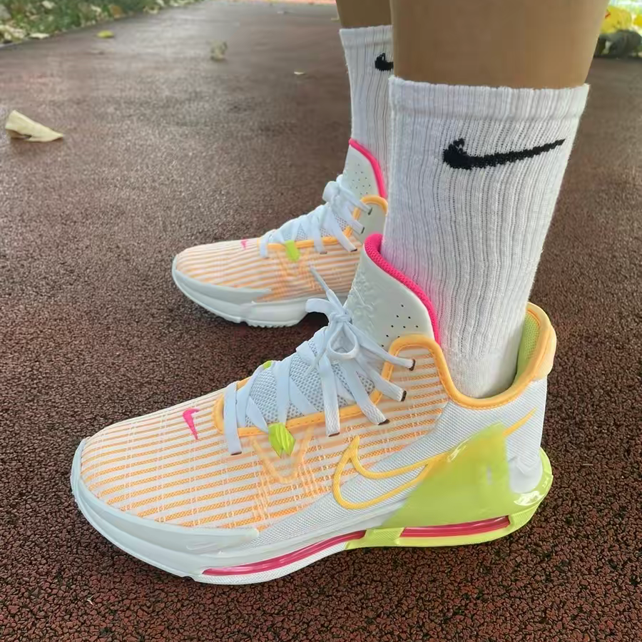 Giay Nike LeBron Witness 6 EP 'White Melon Tint' DC8994-101