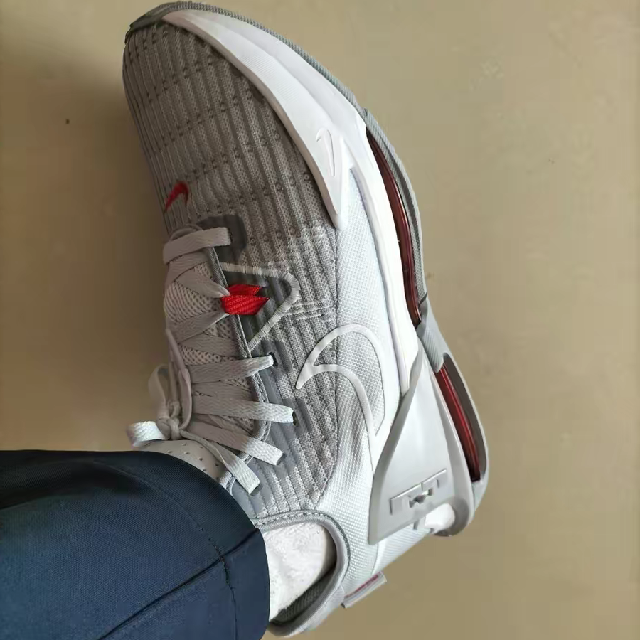 Giay Nike LeBron Witness 6 EP 'Pure Platinum' DC8994-003