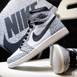 Giay Nike Air Jordan 1 GS Retro High OG 'White Cement' FD1437-052