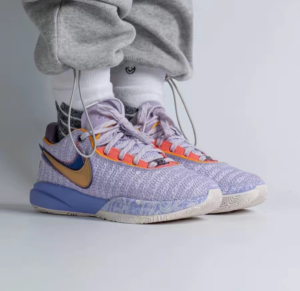 Giay Nike LeBron 20 EP 'Purple And Gold' DJ5422-500