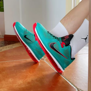 Giay Nike LeBron 9 Low 'Reverse Liverpool' DQ6400-300