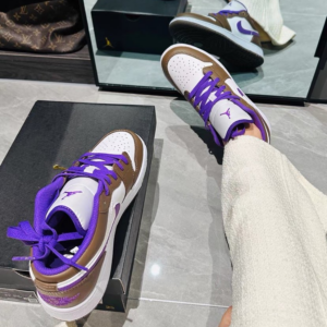 Alternative view of Giày Nike Air Jordan 1 Low &#039;Palomino&#039; 553558-215