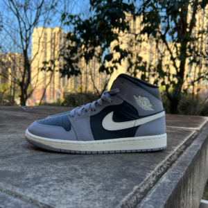 Giay Nike Air Jordan 1 Mid 'Cement Grey' BQ6472-022