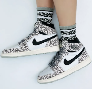 Giay Nike Air Jordan 1 GS Retro High OG 'White Cement' FD1437-052