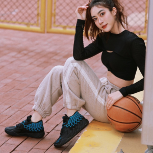 Alternative view of Giày Puma MB.01 'Buzz City' 376443-13