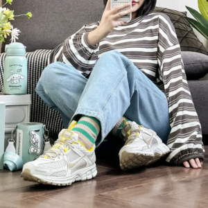 Giay Nike Air Zoom Vomero 5 'Light Bone' FJ7694-020