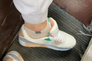 Giay Nike Air Max 90 SE 'Moving Company' DV2614-100