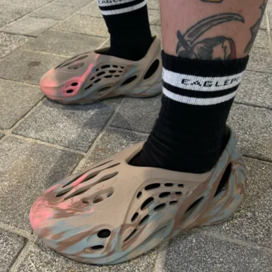 Dép Adidas Yeezy Foam Runner Mx Sand Grey GY3969 - Ảnh 4