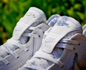 Giay Nike Zoom LeBron NXXT Gen 'White' DR8784-101