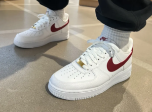 Giay Nike Air Force 1 Low 'White Team Red' CZ0326-100