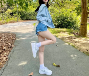 Giay Nike Court Vision Alta Low 'White Grey' DM0113-101