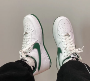 Giay Nike LeBron James x Air Force 1 Low 'Four Horsemen' FB9128-100