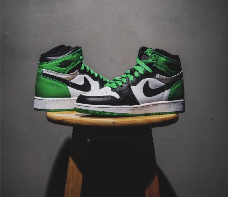 Giay Nike Air Jordan 1 Retro High OG GS 'Lucky Green' FD1437-031