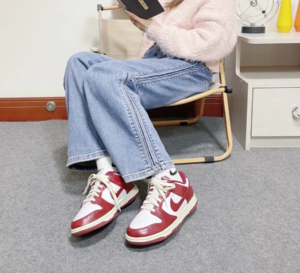 Giay Nike Dunk Low Premium 'Vintage Red' FJ4555-100