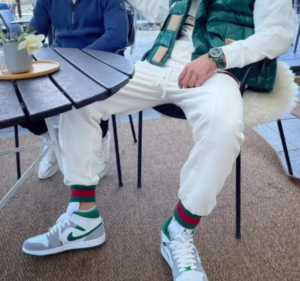 Alternative view of Giày Nike Air Jordan 1 Mid SE 'Grey Pine Green' DC7294-103