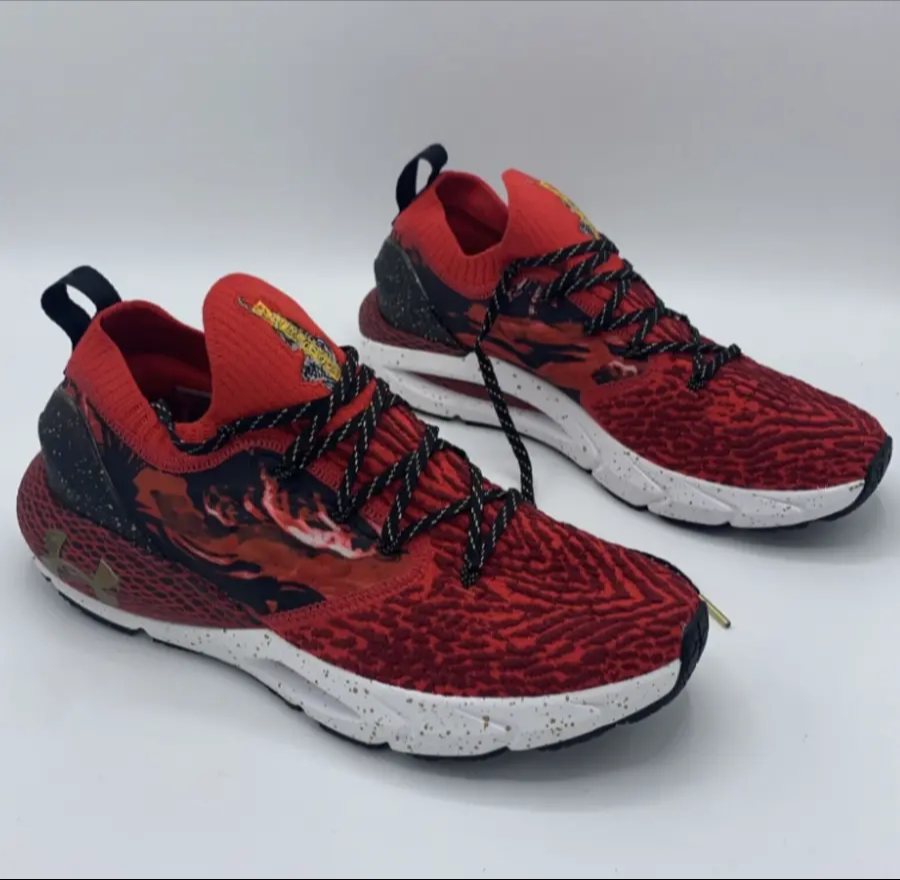 Giay Under Armour HOVR Phantom 'Chinese New Year' 3024836-600