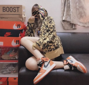 Giay Nike Air Jordan 1 Retro High OG 'Shattered Backboard Away' 555088-113