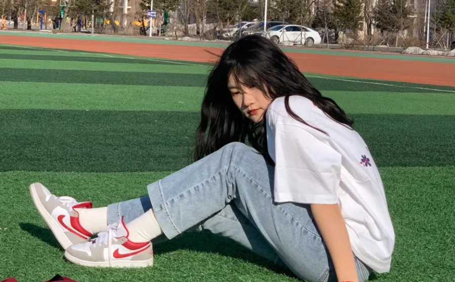 Giày Nike Air Jordan 1 Low GS 'Light Smoke Grey Gym Red' DM0589-016 - Ảnh 7