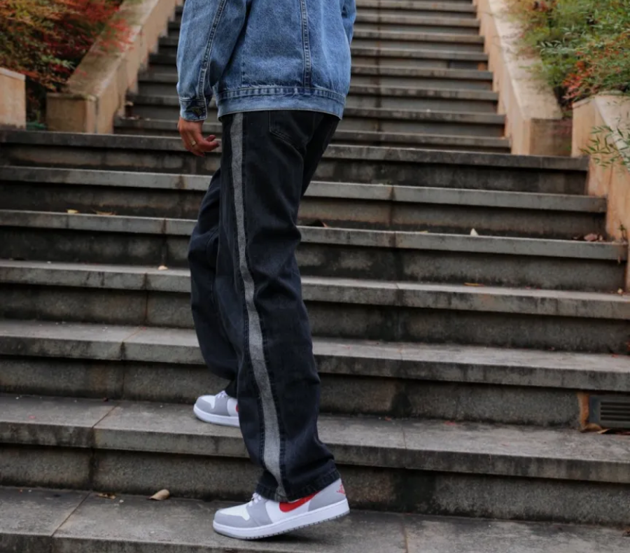 Giày Nike Air Jordan 1 Low GS 'Light Smoke Grey Gym Red' DM0589-016 - Ảnh 5