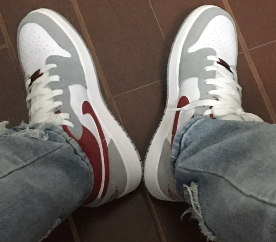 Giày Nike Air Jordan 1 Low GS 'Light Smoke Grey Gym Red' DM0589-016 - Ảnh 3