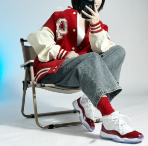 Giay Nike Air Jordan 11 Retro 'Cherry' 378038-116