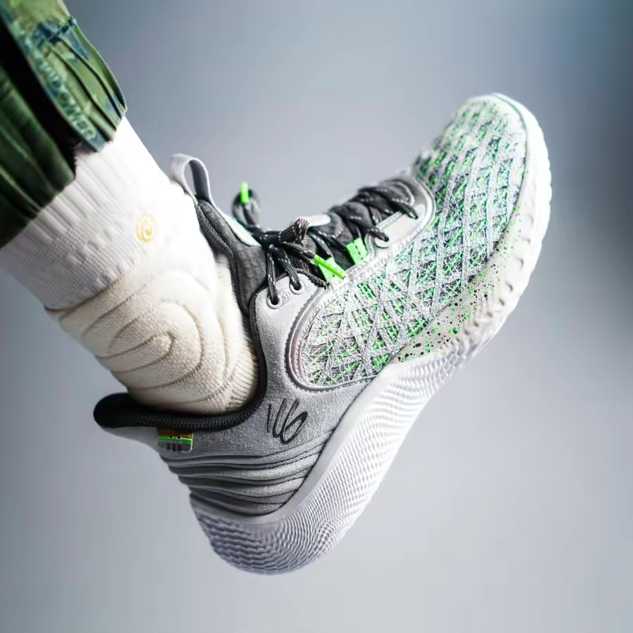 Giay Under Armour Curry Flow 9 x Sesame 'Street Pack' 3024248-102