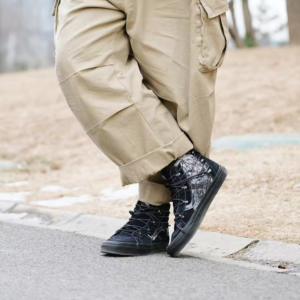 Giay Vans Sk8-Hi Echo DX x HuaTunan 'Year of the Tiger' VN0A7Q5OBLK